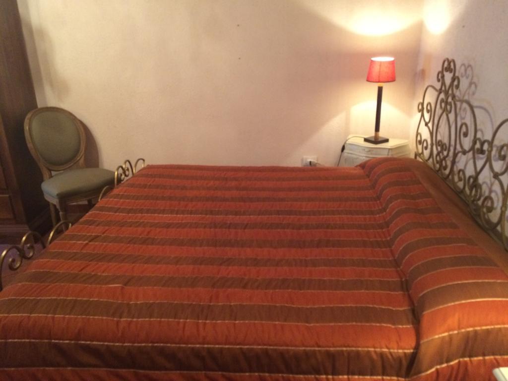 La Piazzetta Toscana B&B Campiglia Marittima Δωμάτιο φωτογραφία